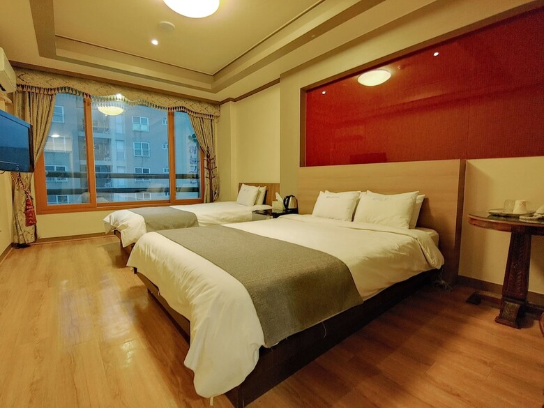 Sky Leaders Hotel