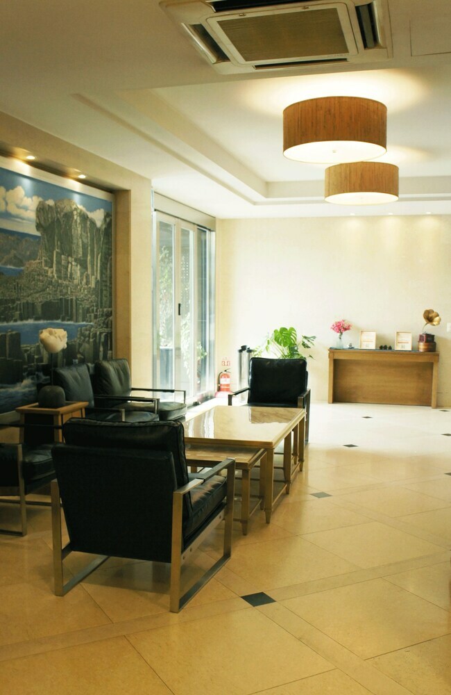 Amber City Hotel