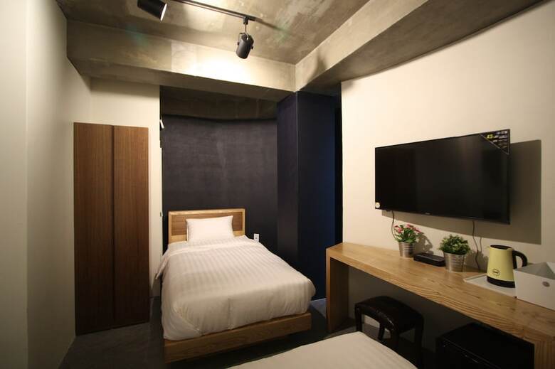 Nabi Hostel