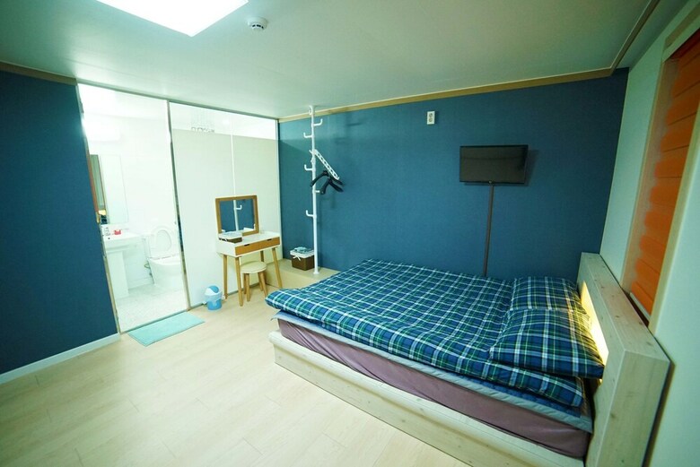 Hostal Yolo Guesthouse