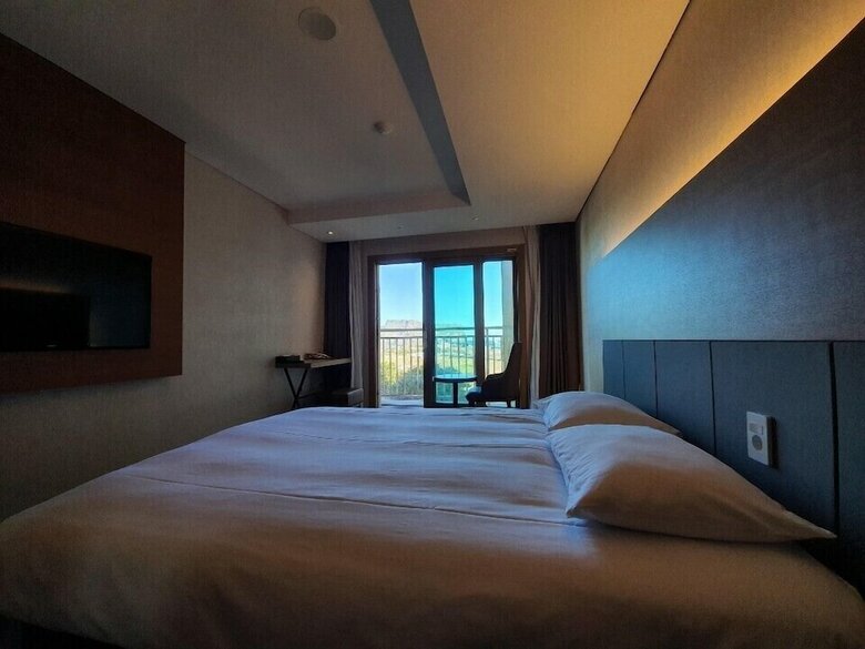 Golden Tulip Jeju Seongsan Hotel