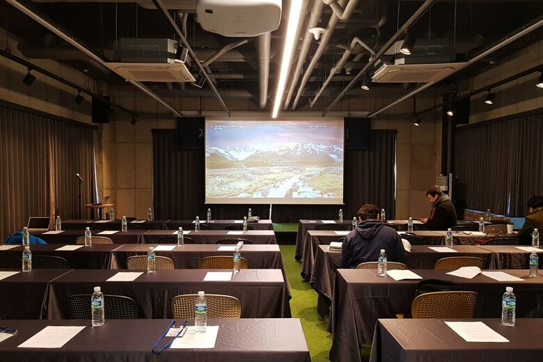 Hotel Playce Camp Jeju