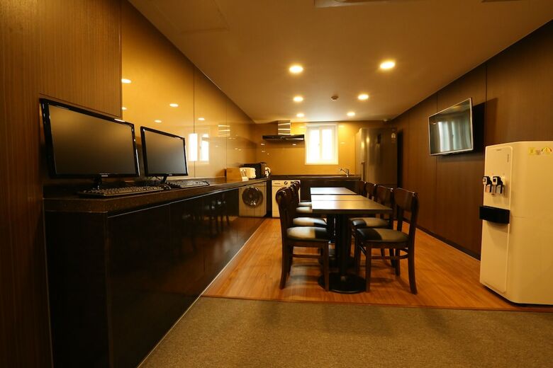 Hostal Tripstay Myeongdong