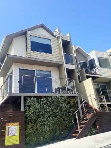 104 On Merri Apartments
