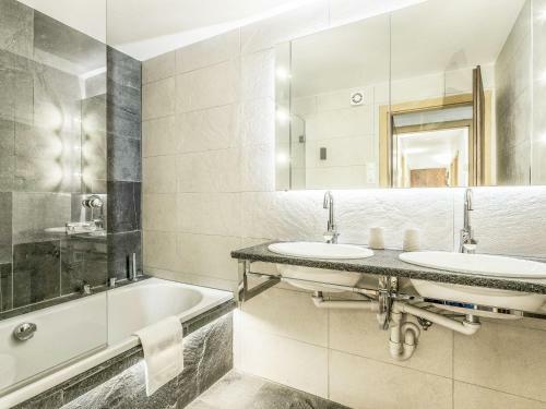 Holiday Home Par Le Travers La Tzoumaz