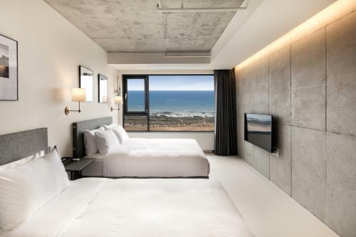 Hotel Snob Boutique Stay