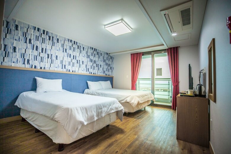 Jeju Moseulpo Hotel