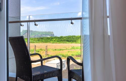 Thira Hotel