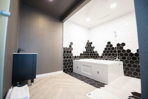 Motel Tongyeong Boutique Hotel Gray