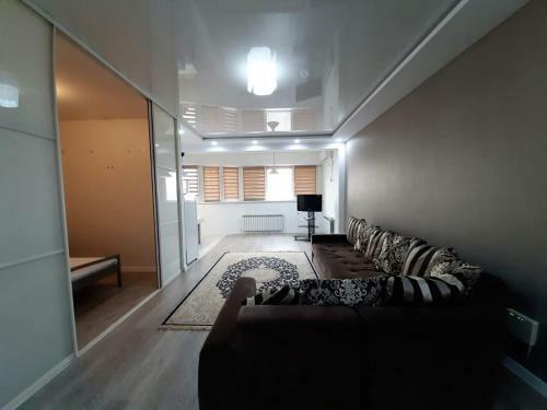 Apartment On Zharokova 208