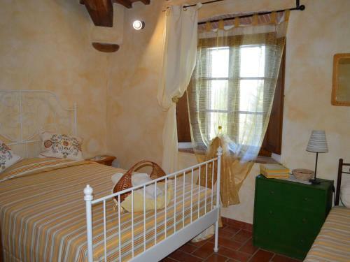 Quaint Villa In Asciano With Swimming Pool