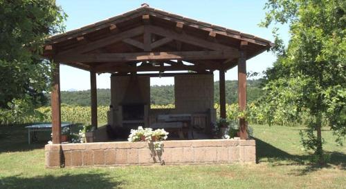 San Lorenzo Nuovo Villa Sleeps 20 Pool Wifi