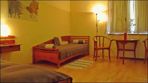 Hostal Posticum Host