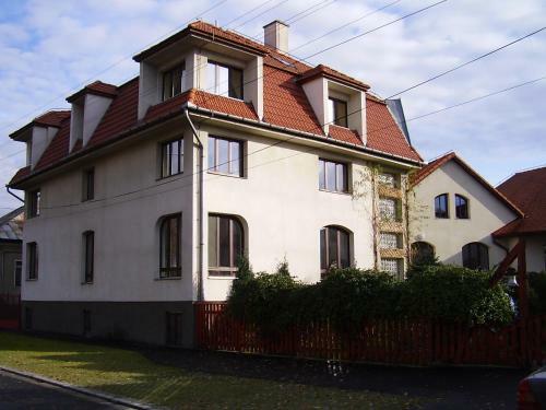 Hostal Posticum Host