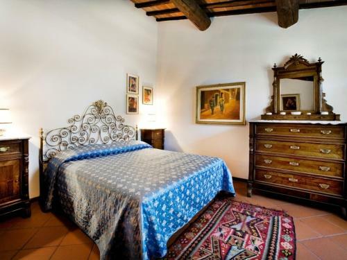Torricella Villa Sleeps 8 Pool Wifi