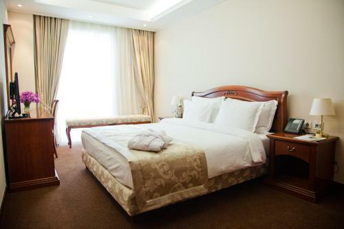 Caspian Riviera Grand Palace Hotel