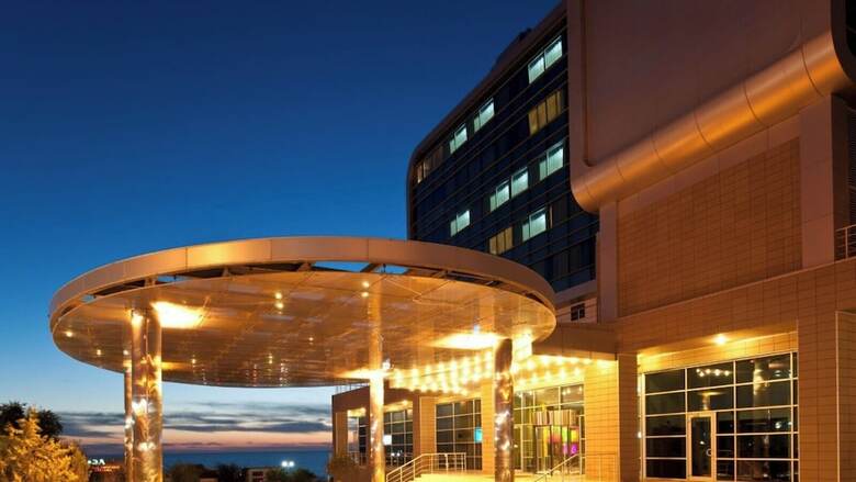 Renaissance Aktau Hotel
