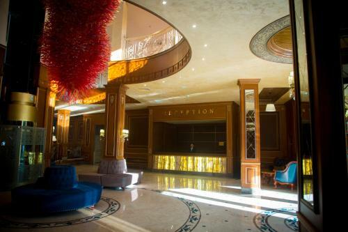 Sultan Plaza Hotel