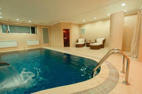Ar Nuvo Hotel