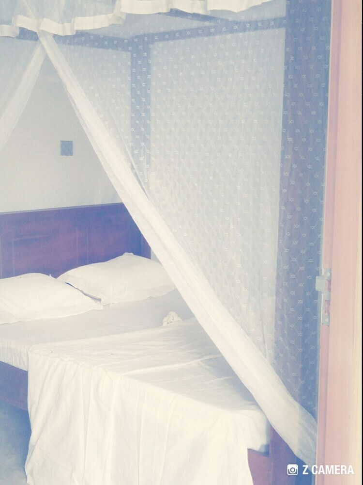 Bed & Breakfast Field Island Villa - Ahangama