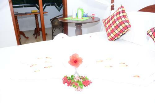 Hostal Kabalana Design House Villa