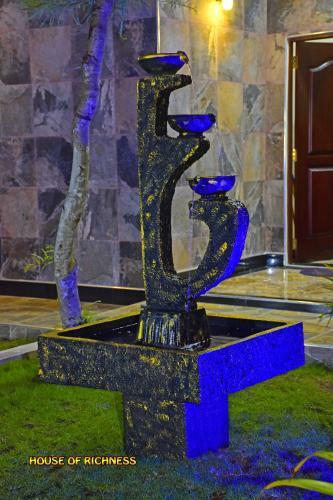 Hostal House Of Richness
