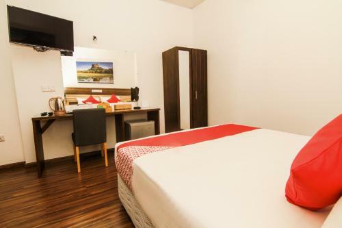 Clove Transit Hotel