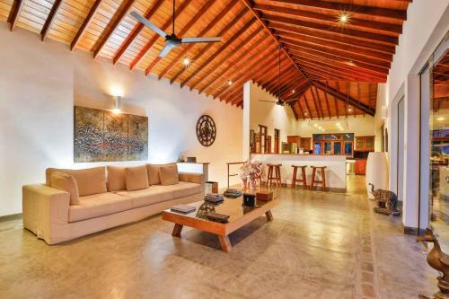 Hostal Lanka Golf Villa Collection - Frangipani Lodge