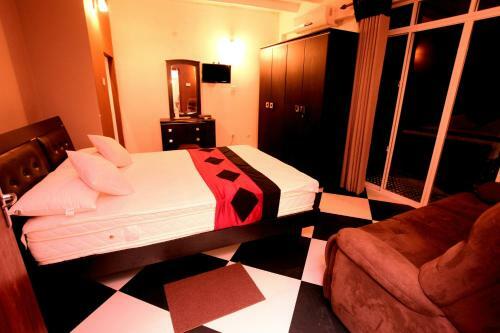 Villa Oak Residencies