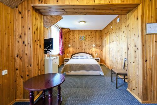 Hostal Karkl?s Kopos