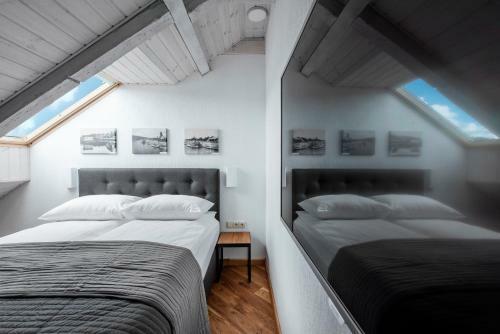 Piano Apartments