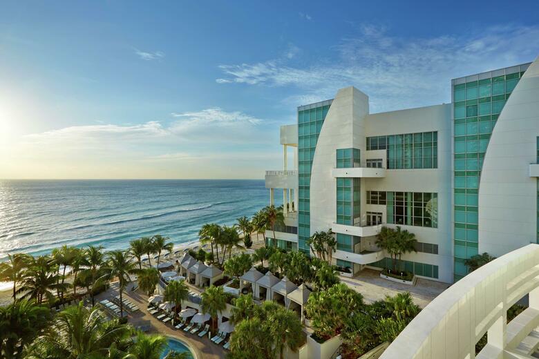 Hotel The Diplomat Beach Resort Hollywood, Curio Collection By Hilton
