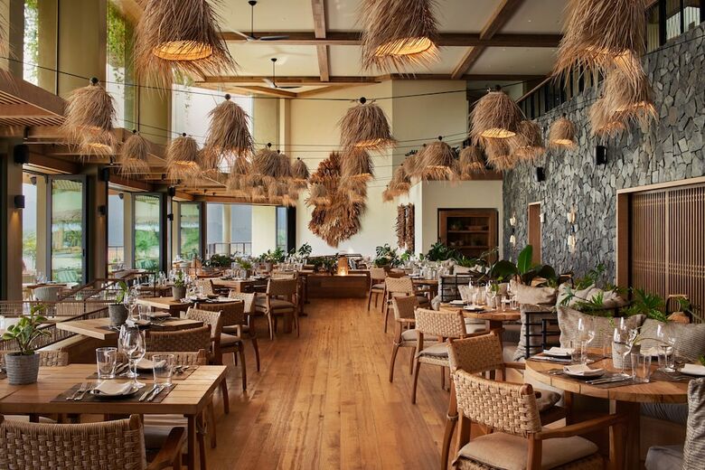Hotel St. Regis Princeville Resort