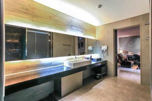 Jbis Hotel