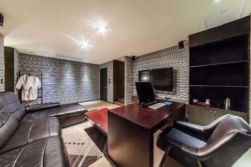 Jbis Hotel