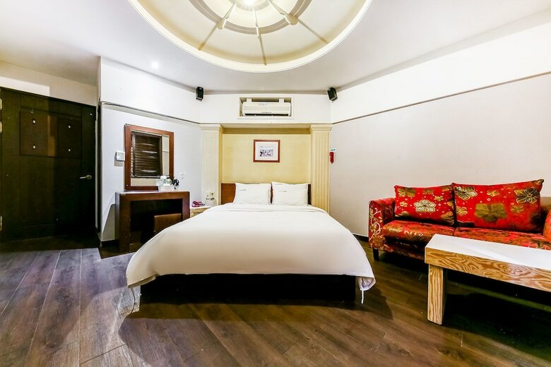 Motel Hotel Rooky