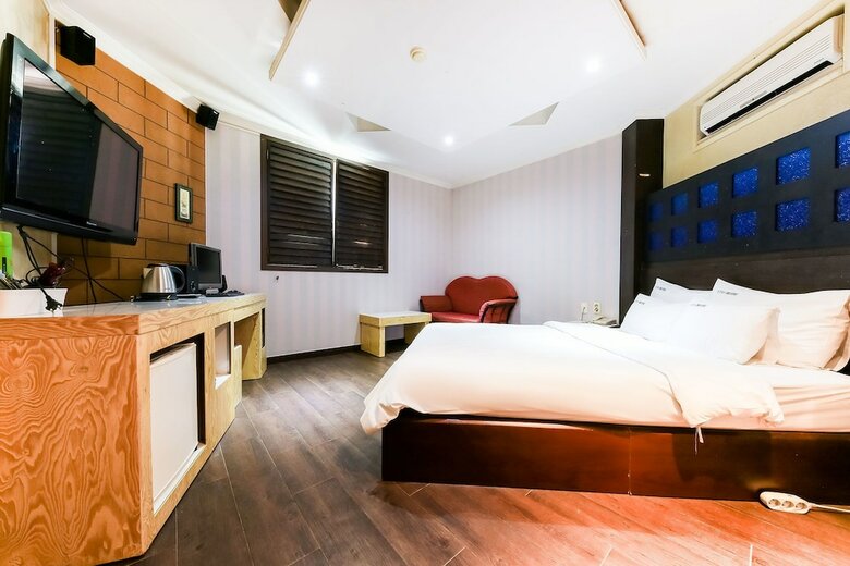 Motel Hotel Rooky