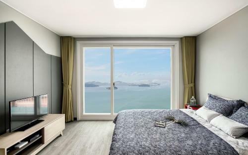 Yeosu Blooming Pension