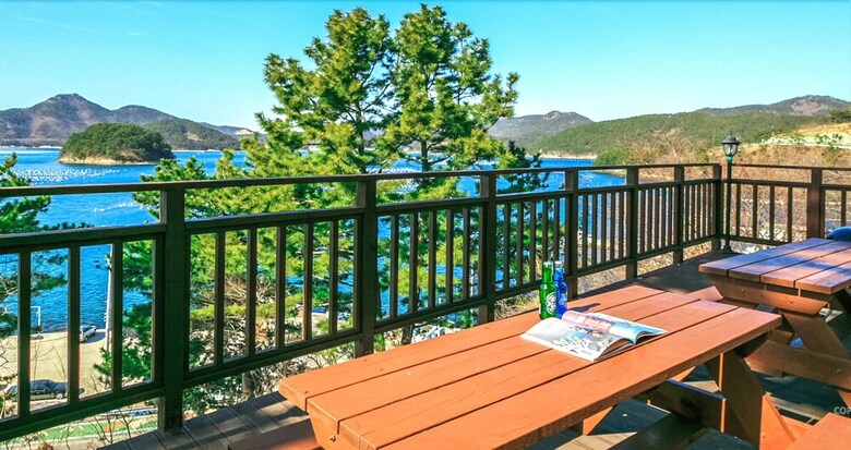 Tongyeong Beach Castle Hotel