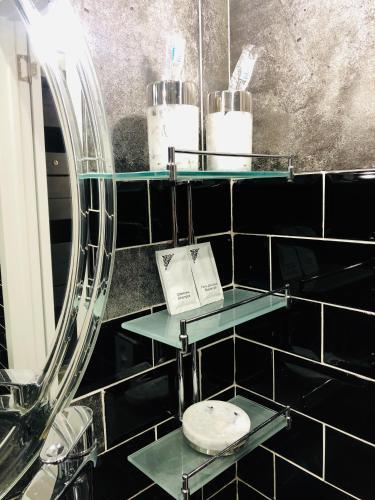 Interhouse Apartments