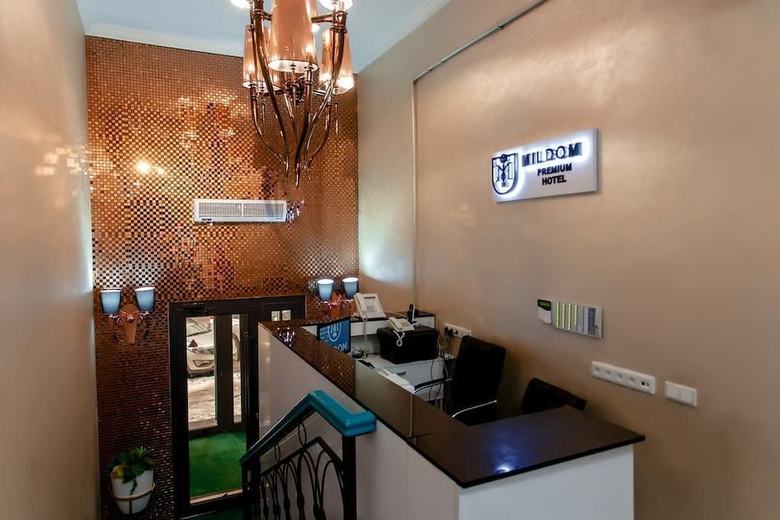 Mildom Premium Hotel