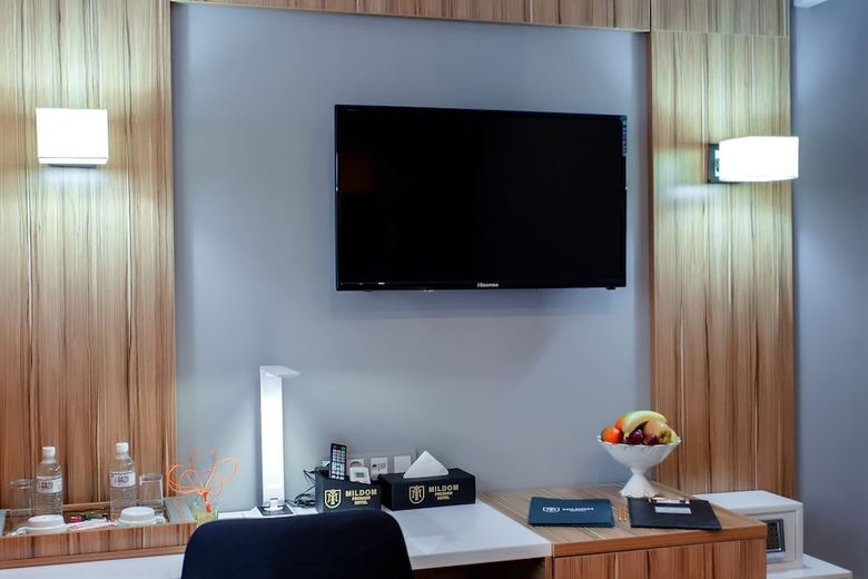 Mildom Premium Hotel