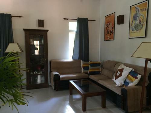 Bed & Breakfast Cocoste Paradise Villa