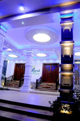 Hotel Ruwanara Royal Majestry