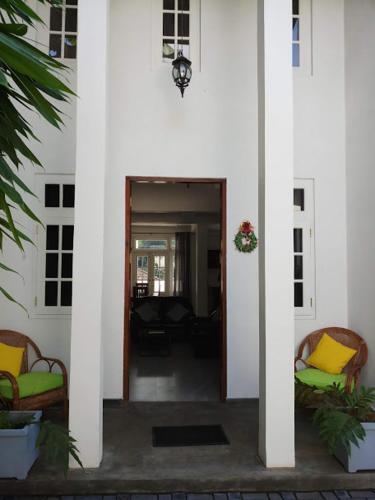 Hostal Twin Villa 22