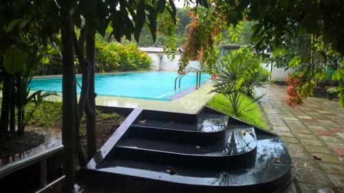 Holiday Inn Villa Kanneliya