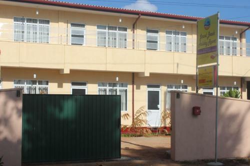 Motel Grand Beach Holiday Resort