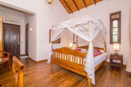 Lanka Beach Villa