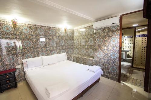 Hostel Amir
