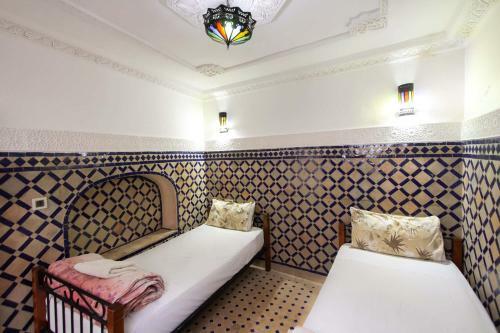 Hostel Amir